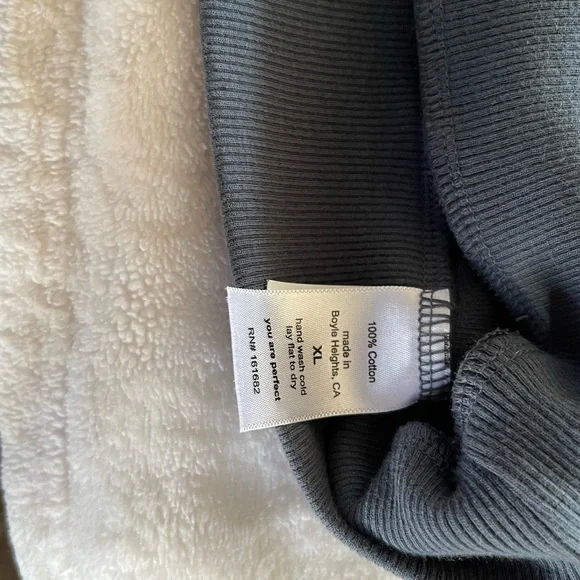 NWT Ziggy - Night - reverse fleece shrunken crew neck sweatshirt - Picture 9 of 10